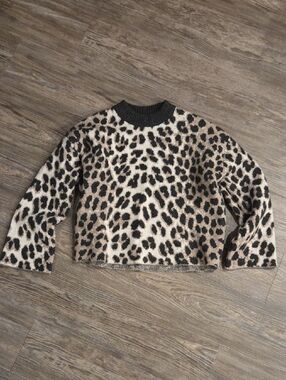 H&M Leopard Print Crew Neck Sweater in Black and Beige